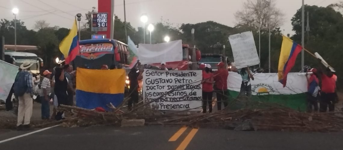 Bloqueo campesinos Atlántico