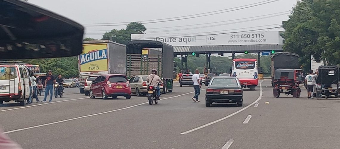 Bloqueo peaje Sabanagrande
