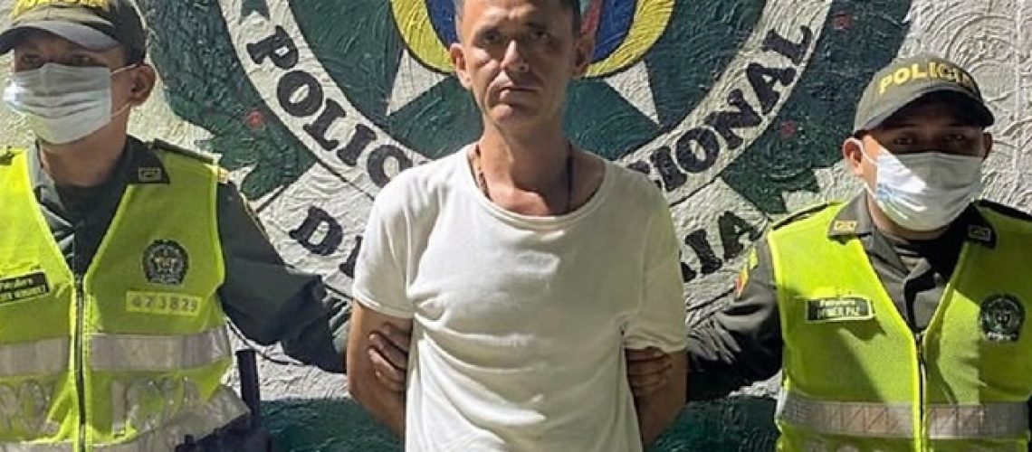 CA1FE14B-BAB7-4BB8-A562-1515FCA5F8BB