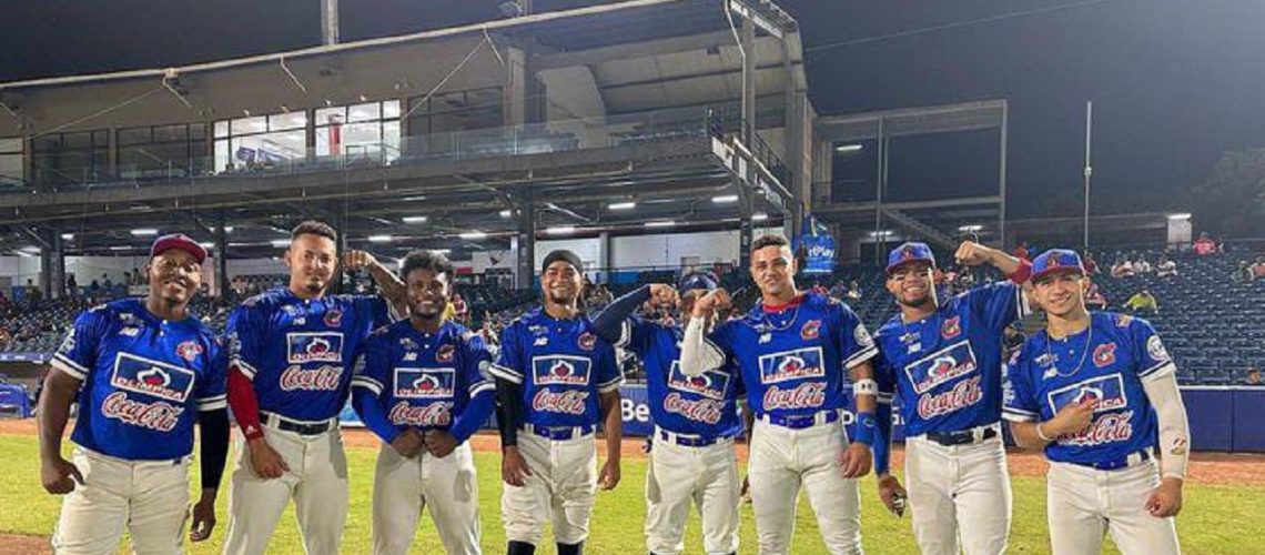 Caimanes de Barranquilla posa