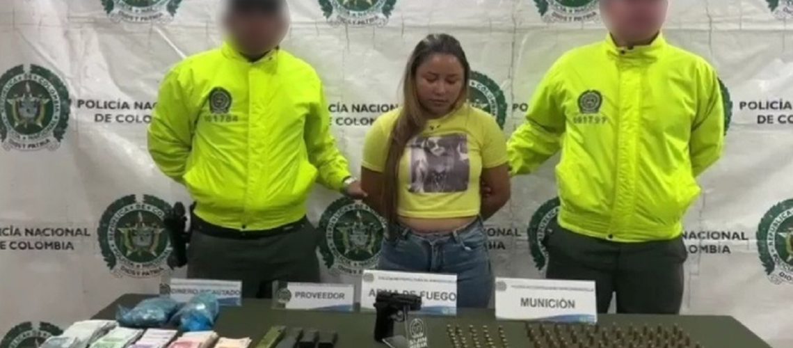 Captura mujer La Esmeralda (2)