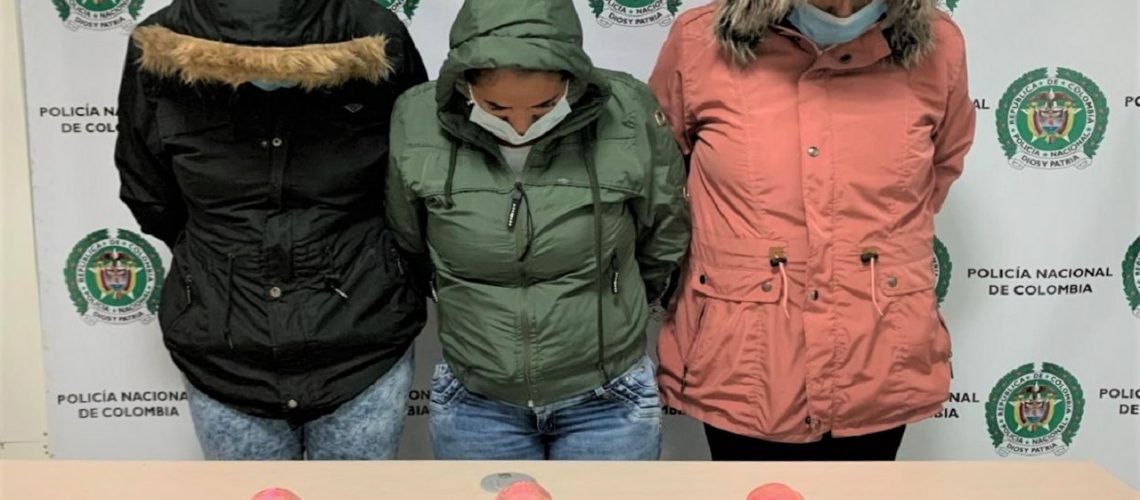 Capturados con drogas en aeropuerto (3)