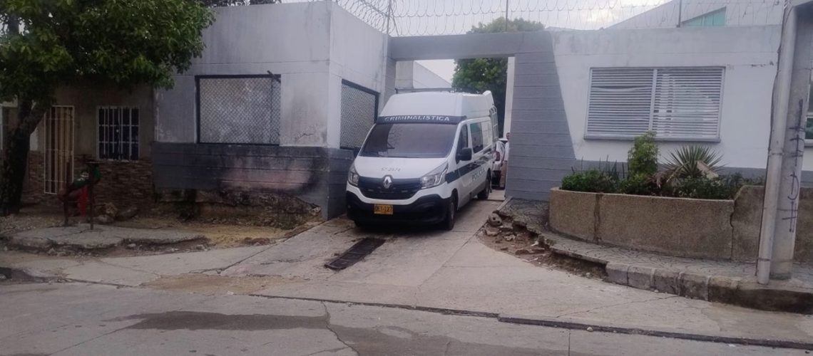 Carro criminalística de la Sijín en Bosque de María