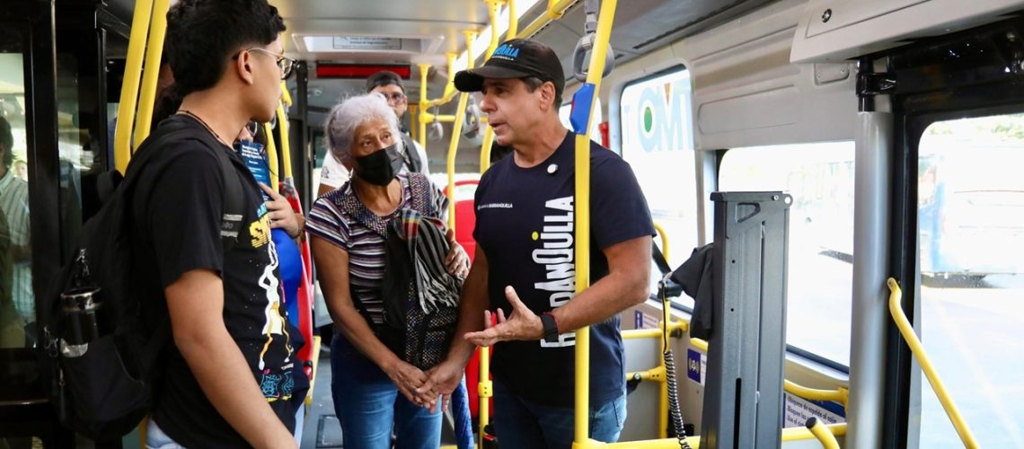 Char sobre nuevos buses Transmetro