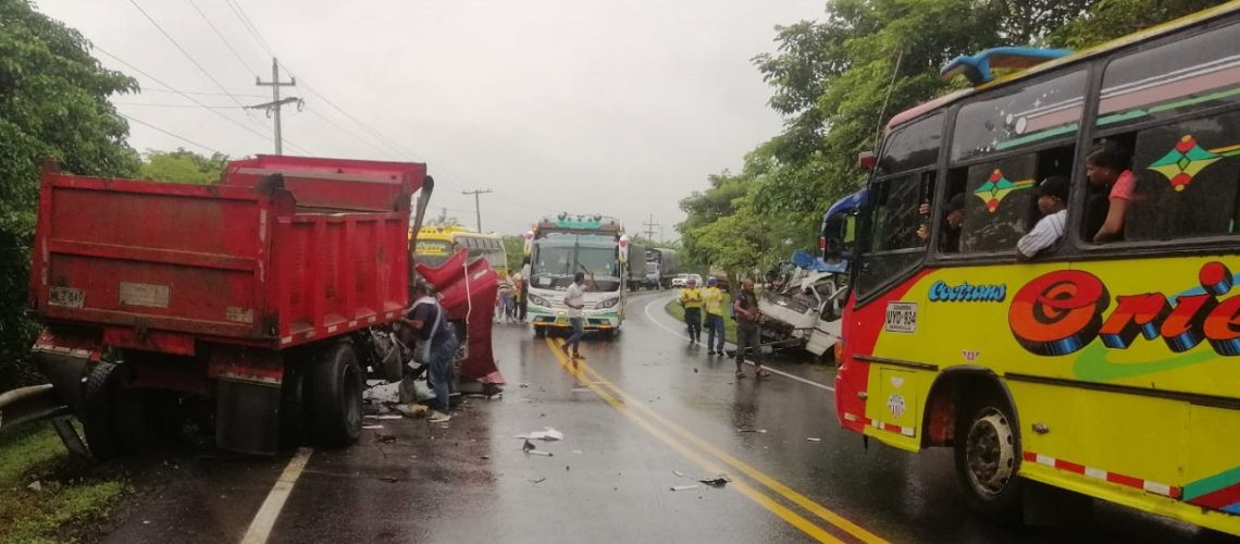 Choque múltiple Sabanalarga (2)