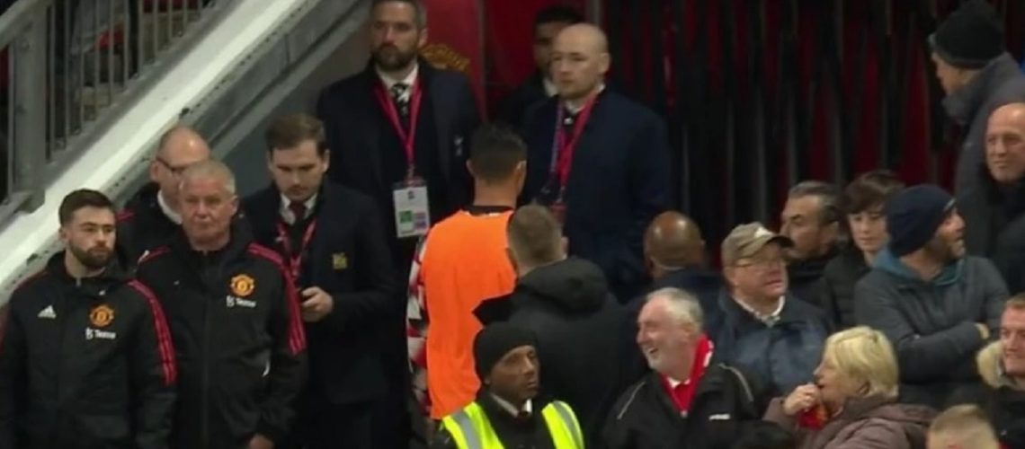 Cristiano abandona la cancha