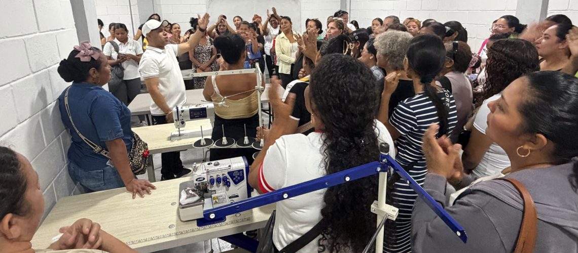 Curso confección impulsado por concejal Alexis Castillo