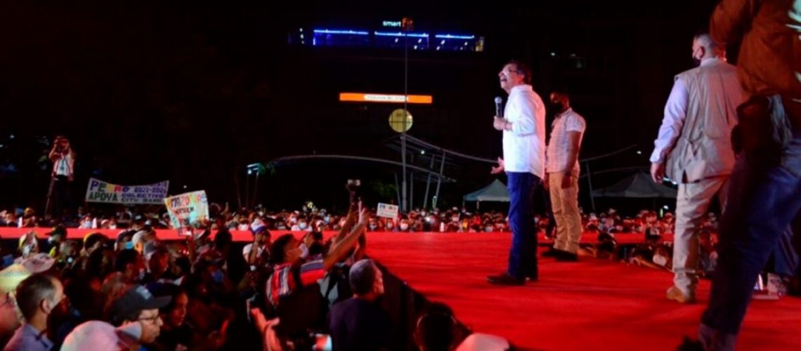 Denuncia ante la CNE Petro