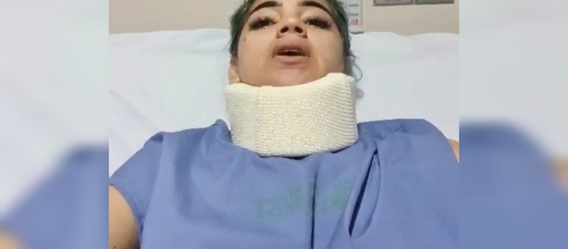 Denuncia mujer accidente