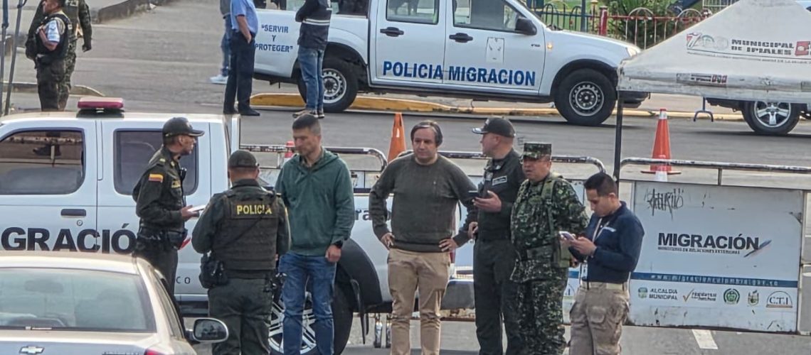 Despliegue militar Colombia en frontera con Ecuador