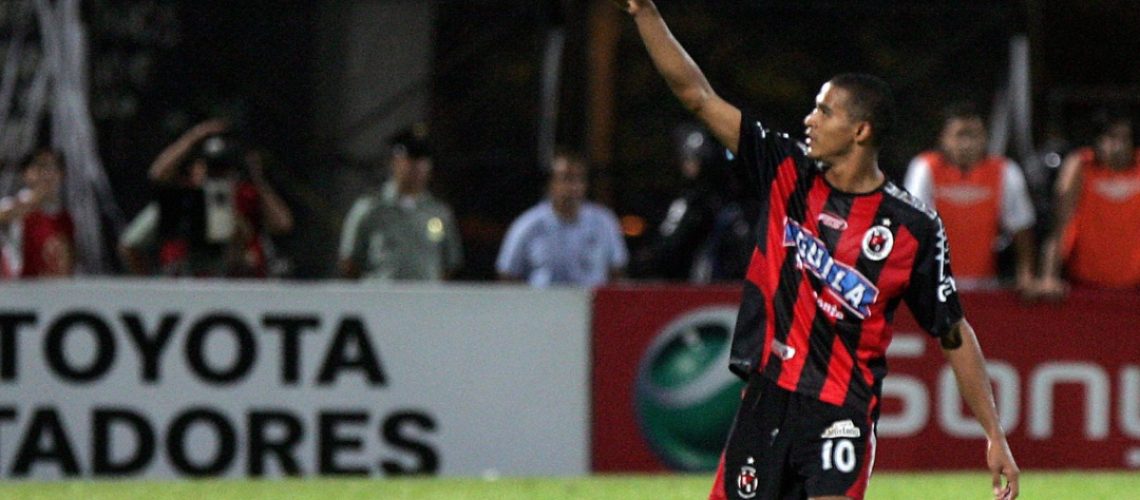 Destacada Macnelly