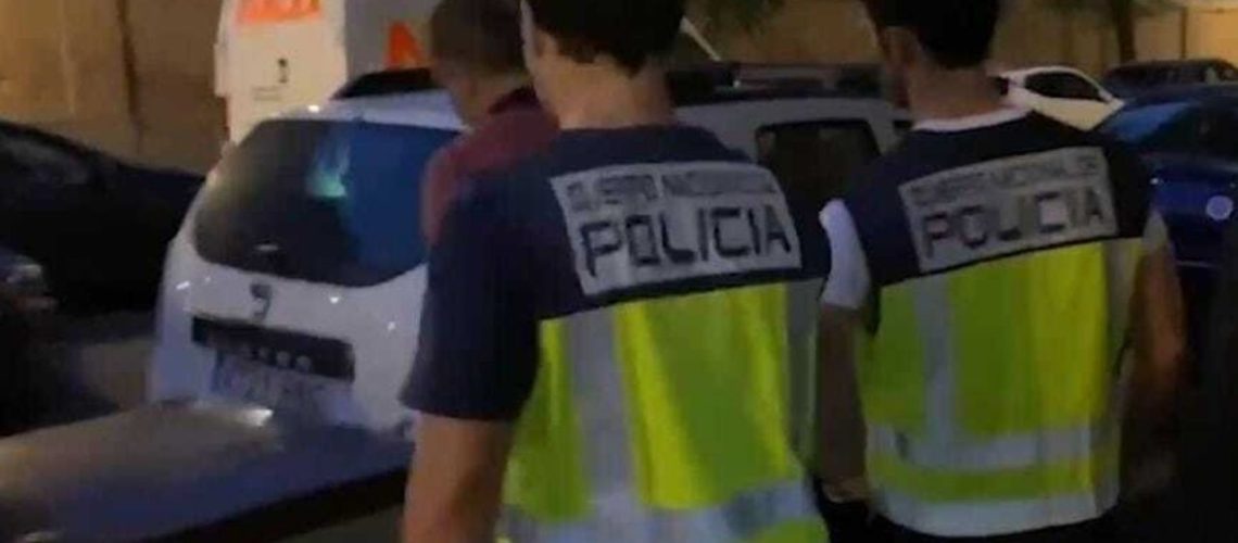 En España capturaron a colombianos que habrían traficado narco-panelas