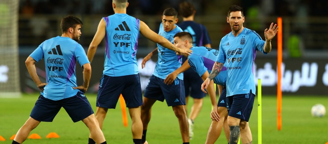 Soccer Football - International Friendly - Argentina Training - Al Nahyan Stadium, Abu Dhabi, United Arab Emirates - November 14, 2022 Argentina's Lionel Messi with teammates during training REUTERS/Amr Alfiky