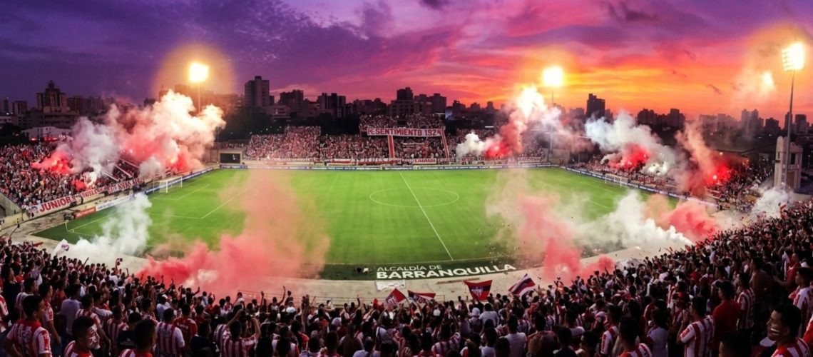 Estadio Romelio Martínez hinchas de Junior