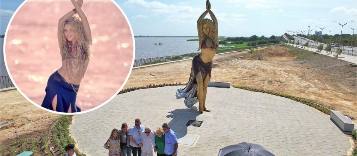 Estatua Shakira Malecón (7)