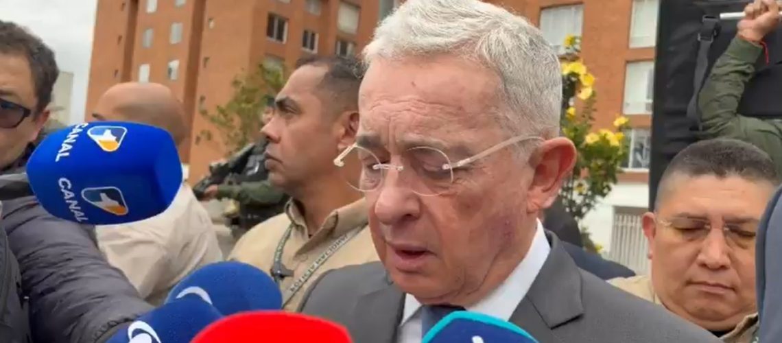 Expresidente Álvaro Uribe Vélez