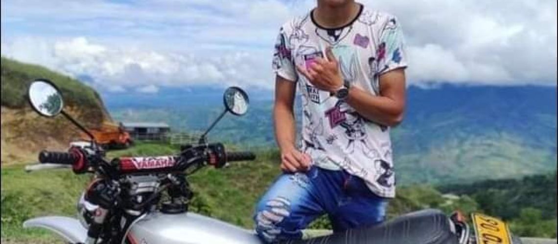 F7286015-7971-45F6-8F27-F0F2B6127036