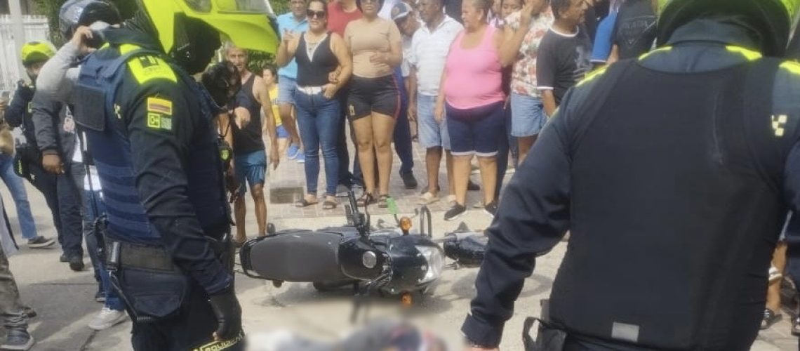 FD8568D9-A72A-4E32-ACEC-EEA6F5B3AC54