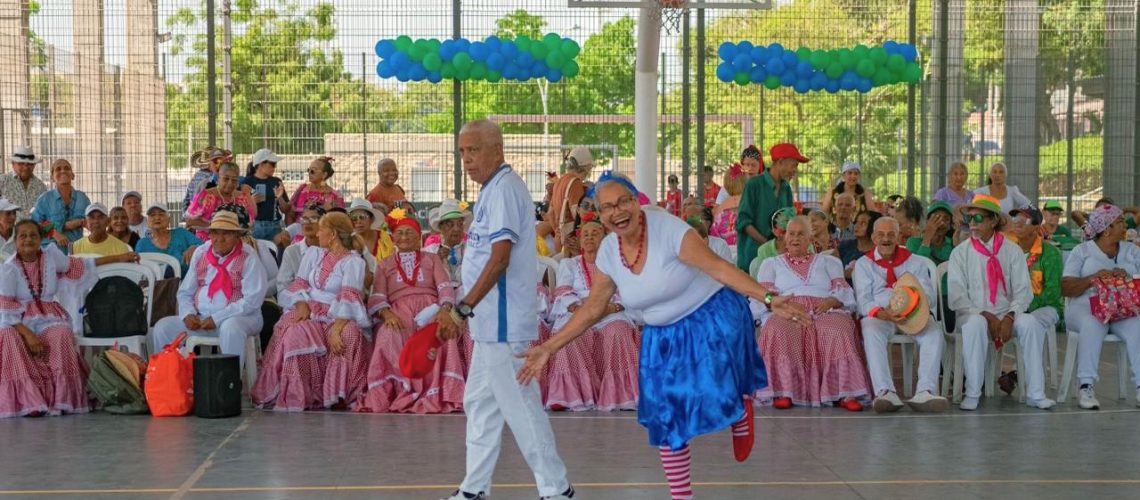 Feria adultos mayores Soledad (1)