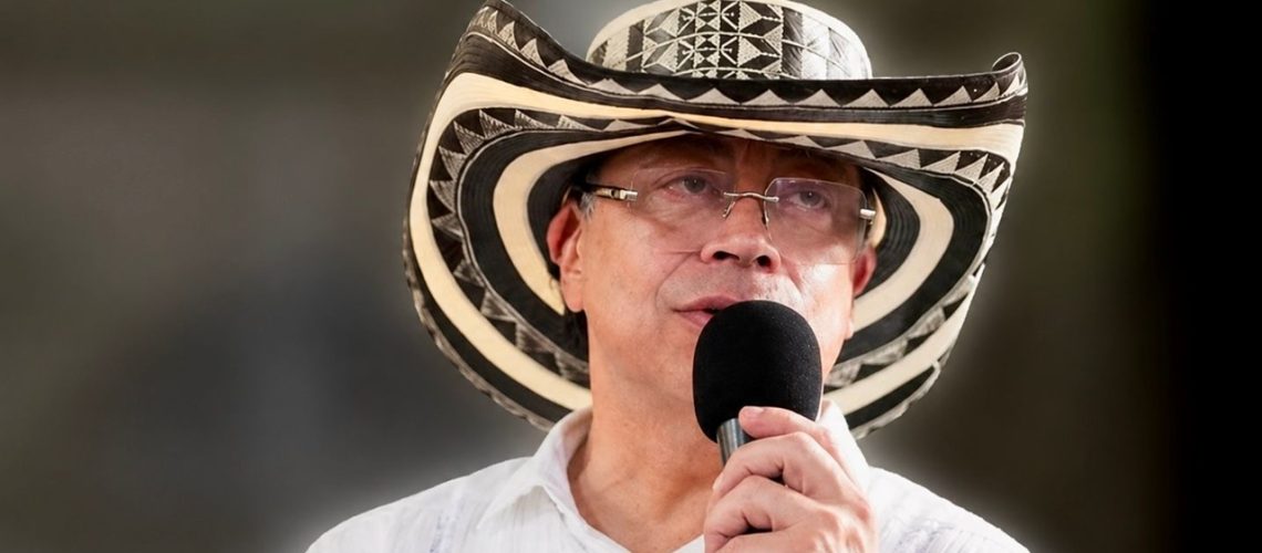 Gistavo Petro referencia