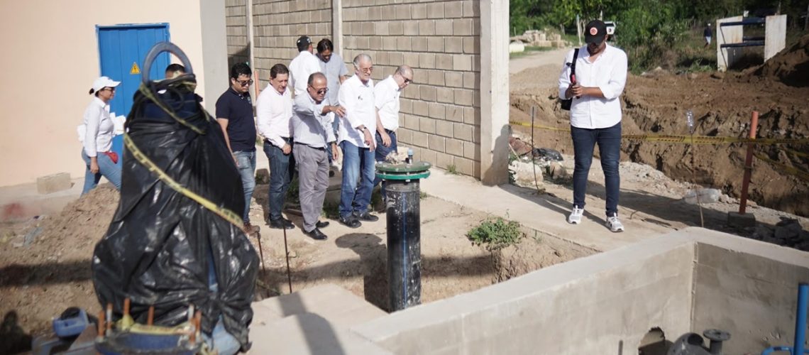 Gobernación inspecciona avance de obras de alcantarillado en Juan de Acosta (3)