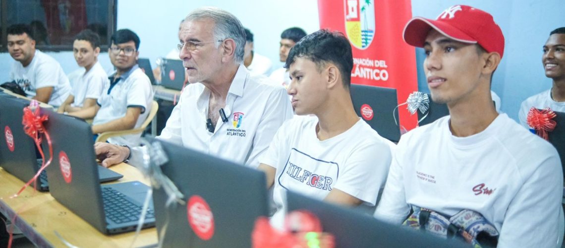Gobernador Verano computadores IUB (3)