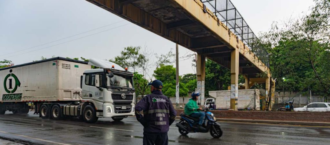 Puente peatonal INEM ITIDA