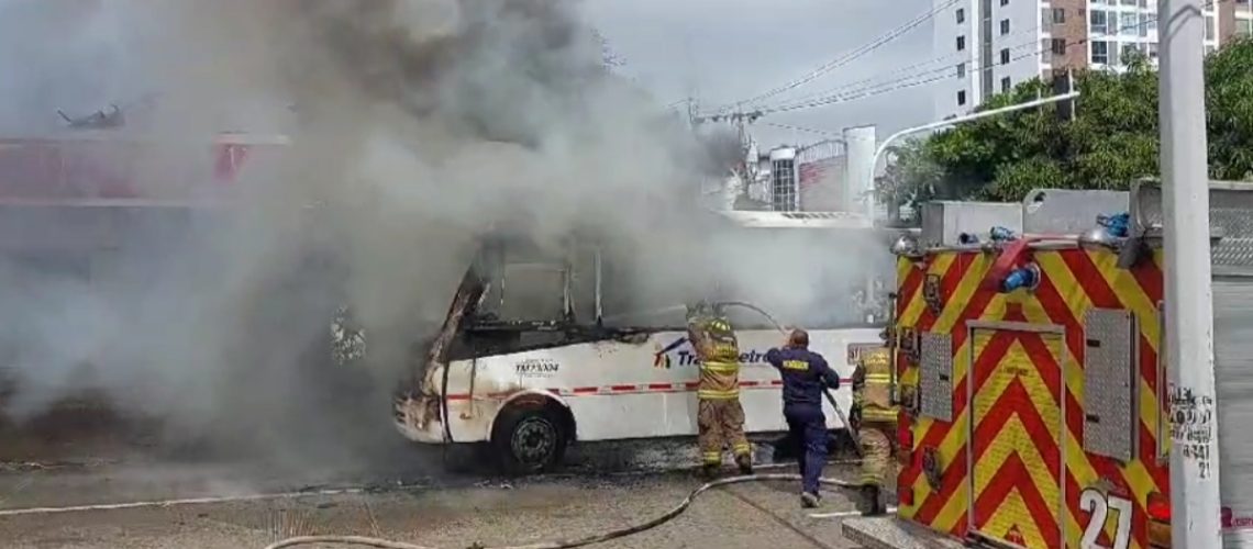 Incendio bus Transmetro norte de Barranquilla