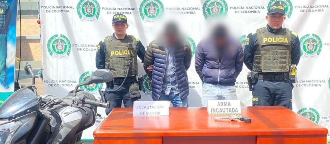 Fleteros capturados tras robar 80 millones de pesos en Bogotá