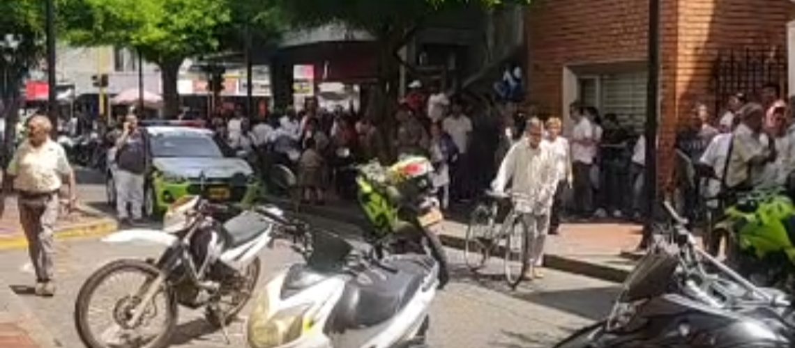 Ladrón abatido por su víctima en banco de Buga