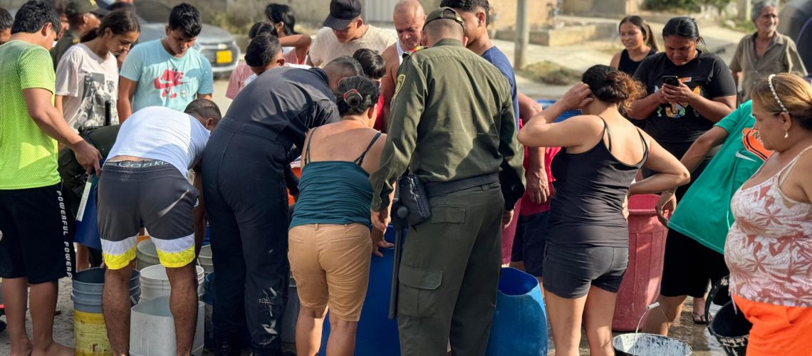 Suministro agua potable en Villa Olímpica