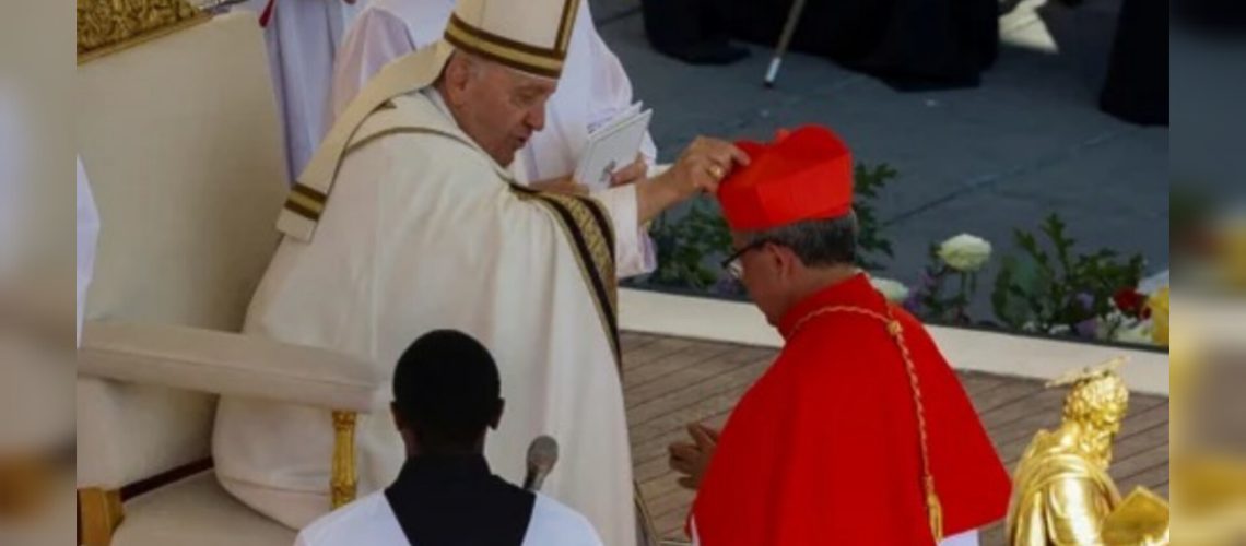 Papa nombra Luis José Rueda