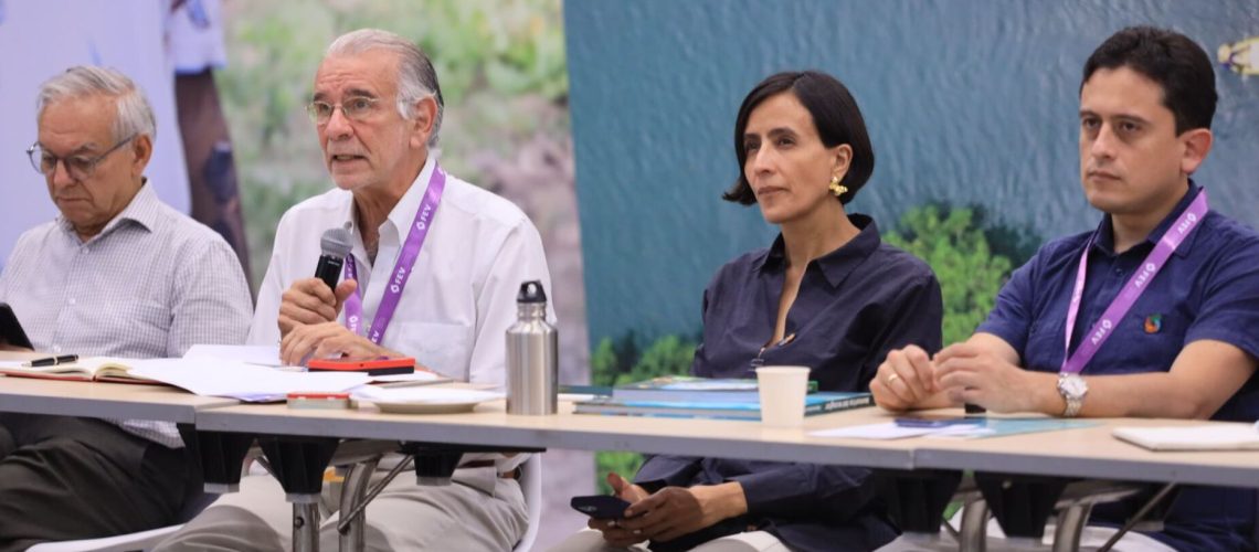 Gobernador Verano y ministra de Ambiente Susana Muhamad