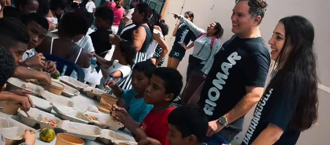 entrega comedor comunitario localidad Riomar