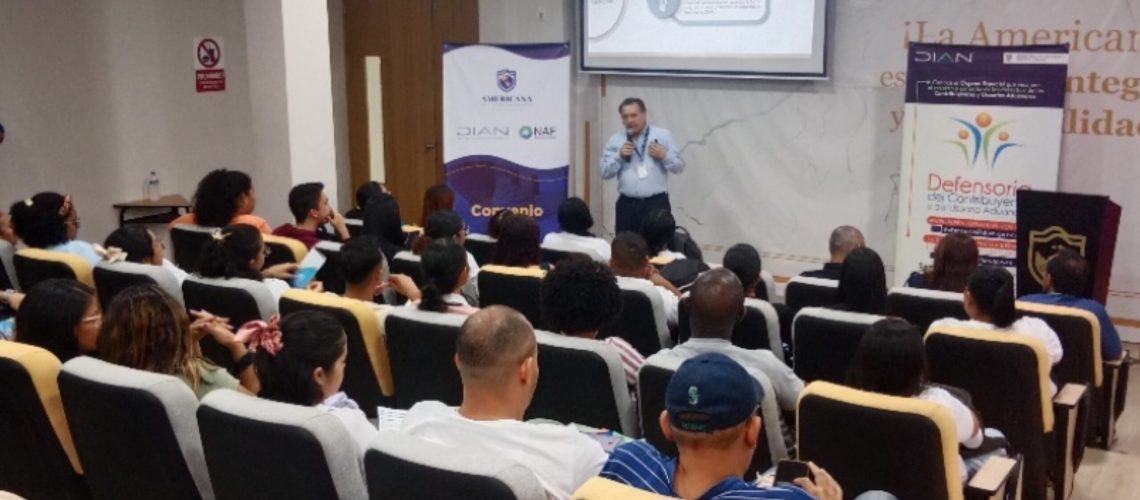 La Americana y la DIAN