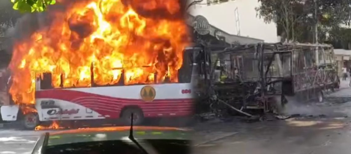 Bus de Coochofal incendiado en el norte de Barranquilla