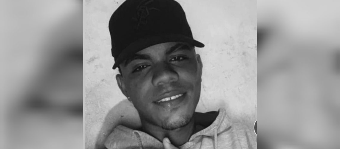 Muerto en juego de ruleta rusa en Rebolo