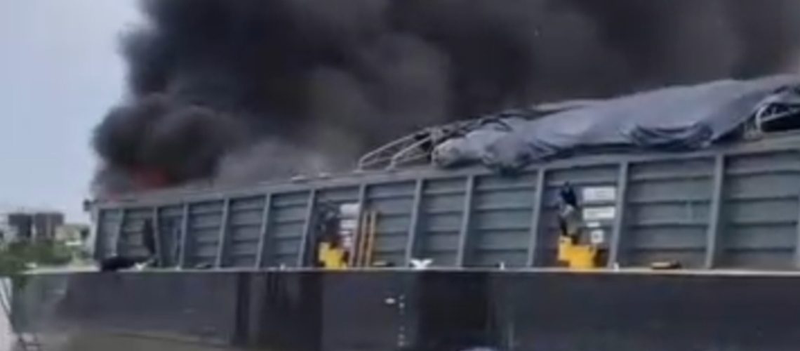 Explosión barcaza en Pasacaballos