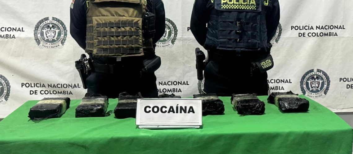 Incautan cocaína río Magdalena (1)