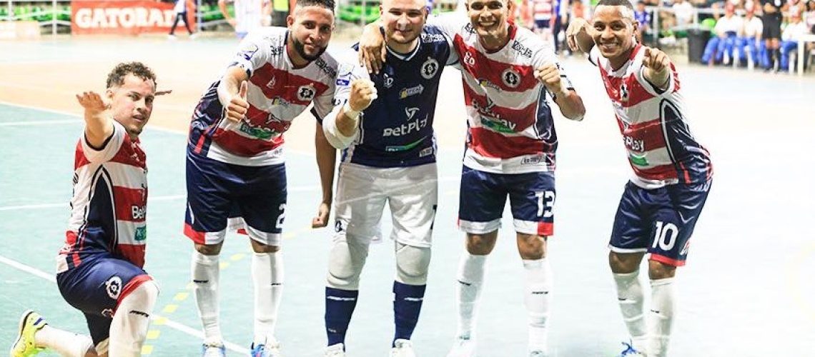 Ind quilla ganó Grande