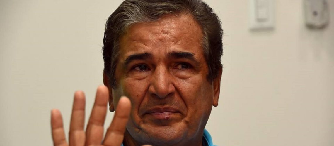 JORGE-LUIS-PINTO llora