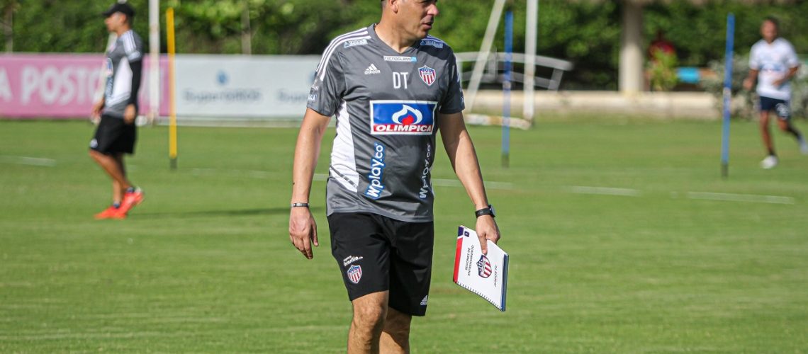 Juan Cruz Real inició entreno