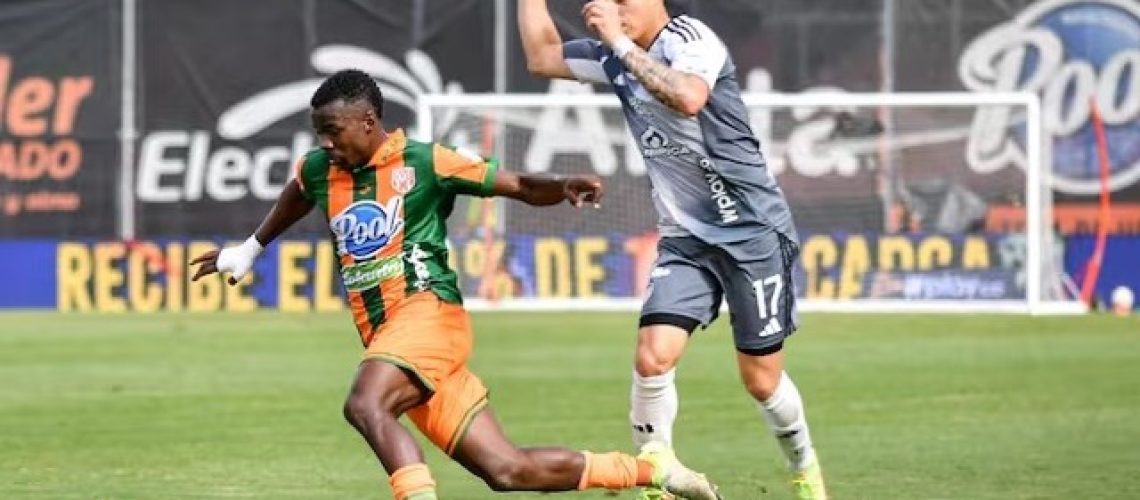 Junior de quilllaaaa Mediano