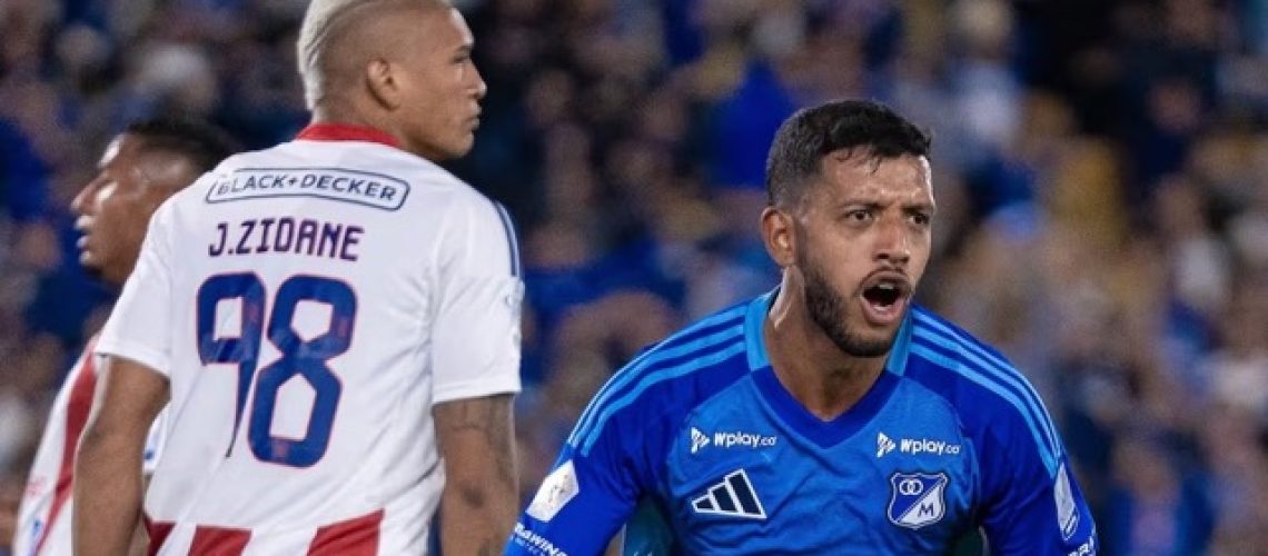 Junior mala defensa Mediano