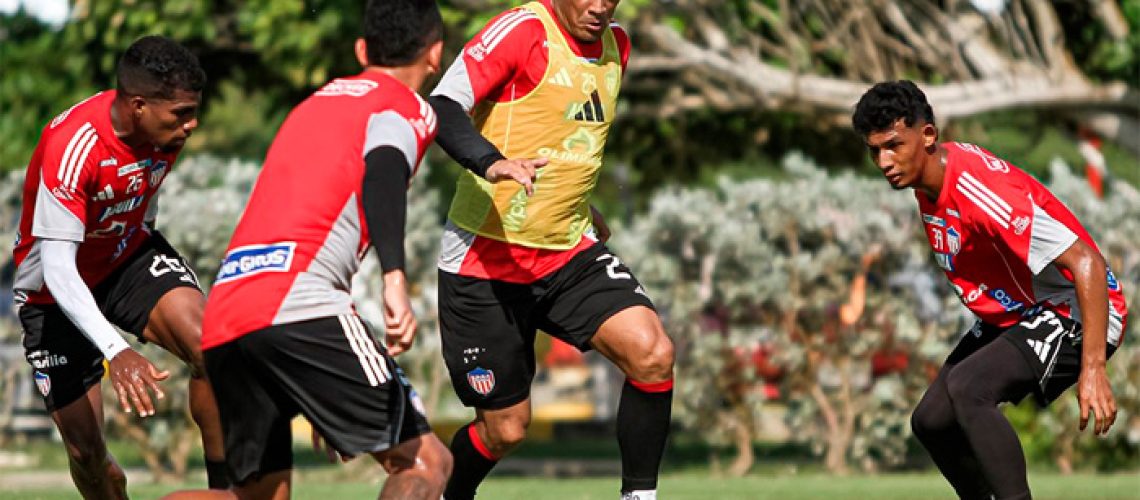 Junior-nuevo-entrenamiento-previo-al-partido-vs.-Pasto
