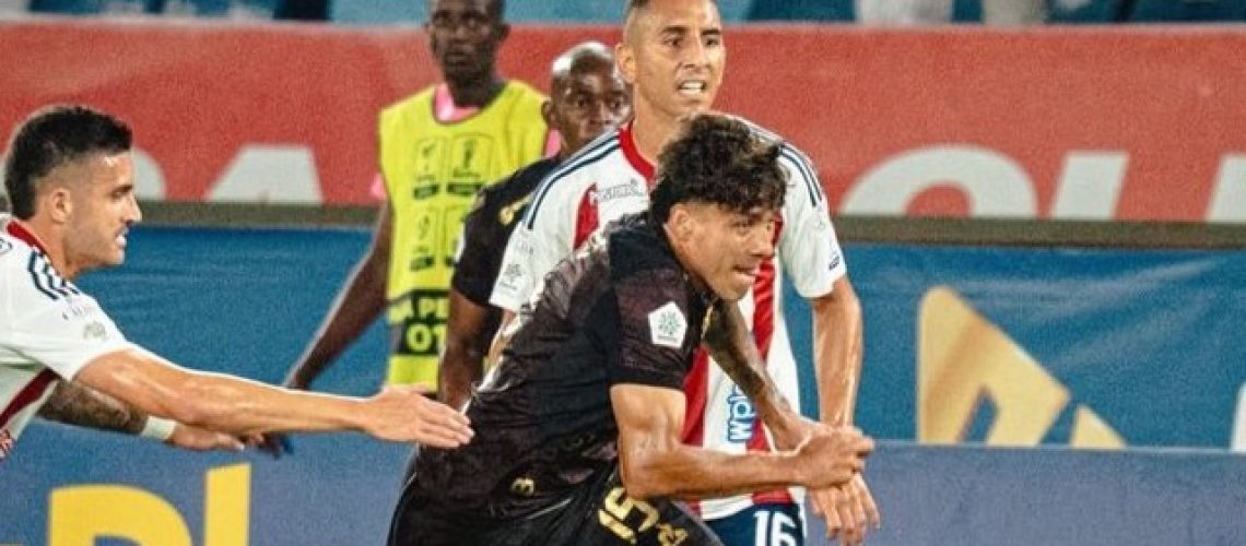Junior vs América Mediano