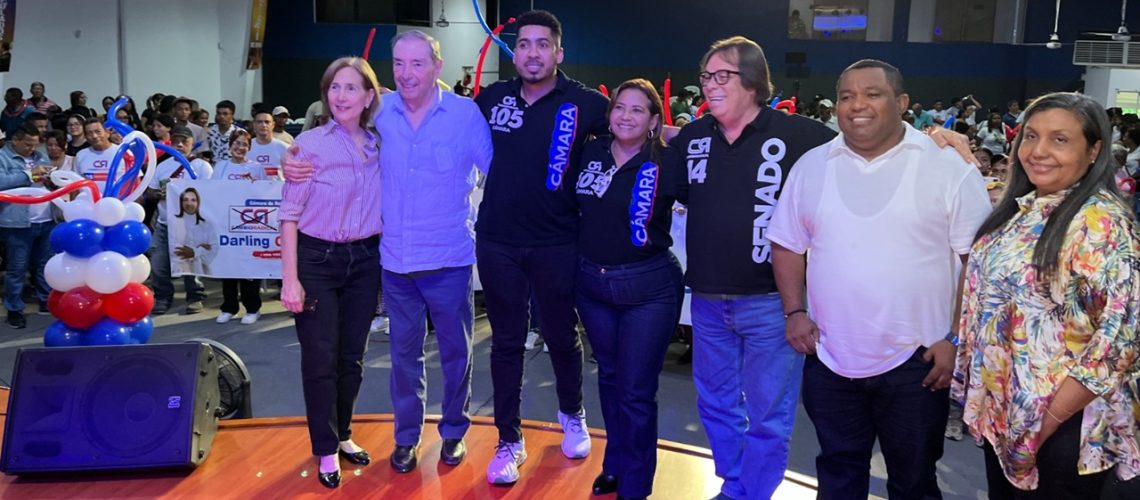Lanzamiento candidaturas a Senado y Cámara de César Lorduy y Darling Guerrero