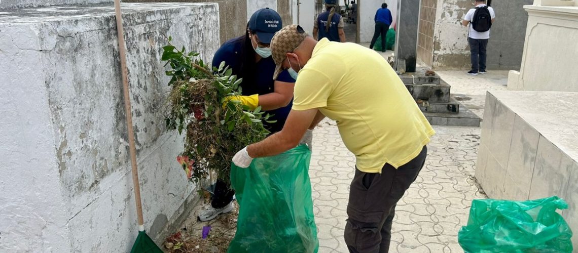 Limpieza Cementerio Municipal de Malambo (1)