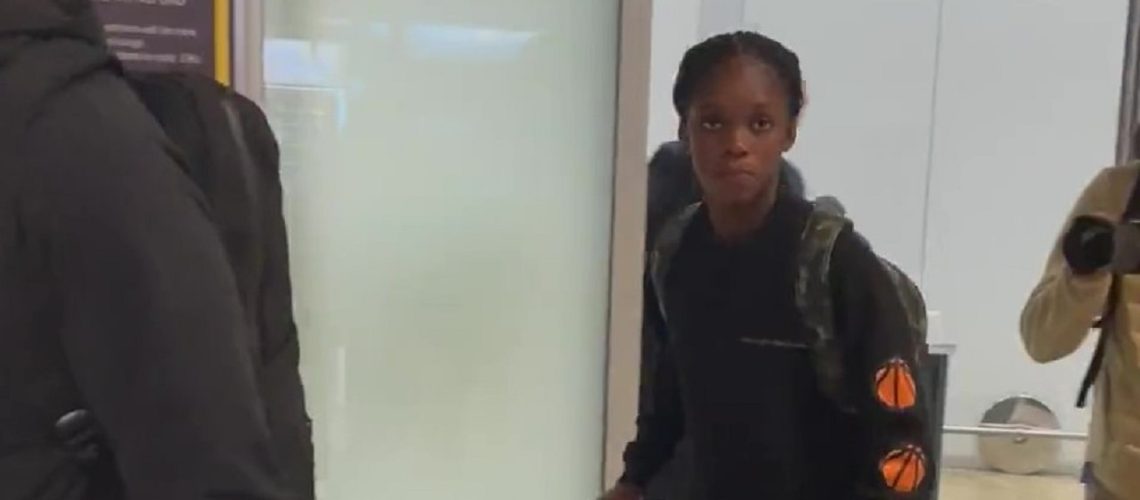 Linda-Caicedo-futbolista-colombiana-llega-a-Madrid.-Foto-cortesia