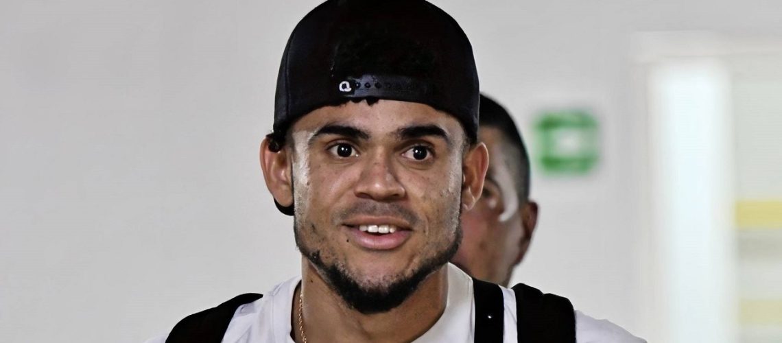 Luis Díaz llega a Llakim